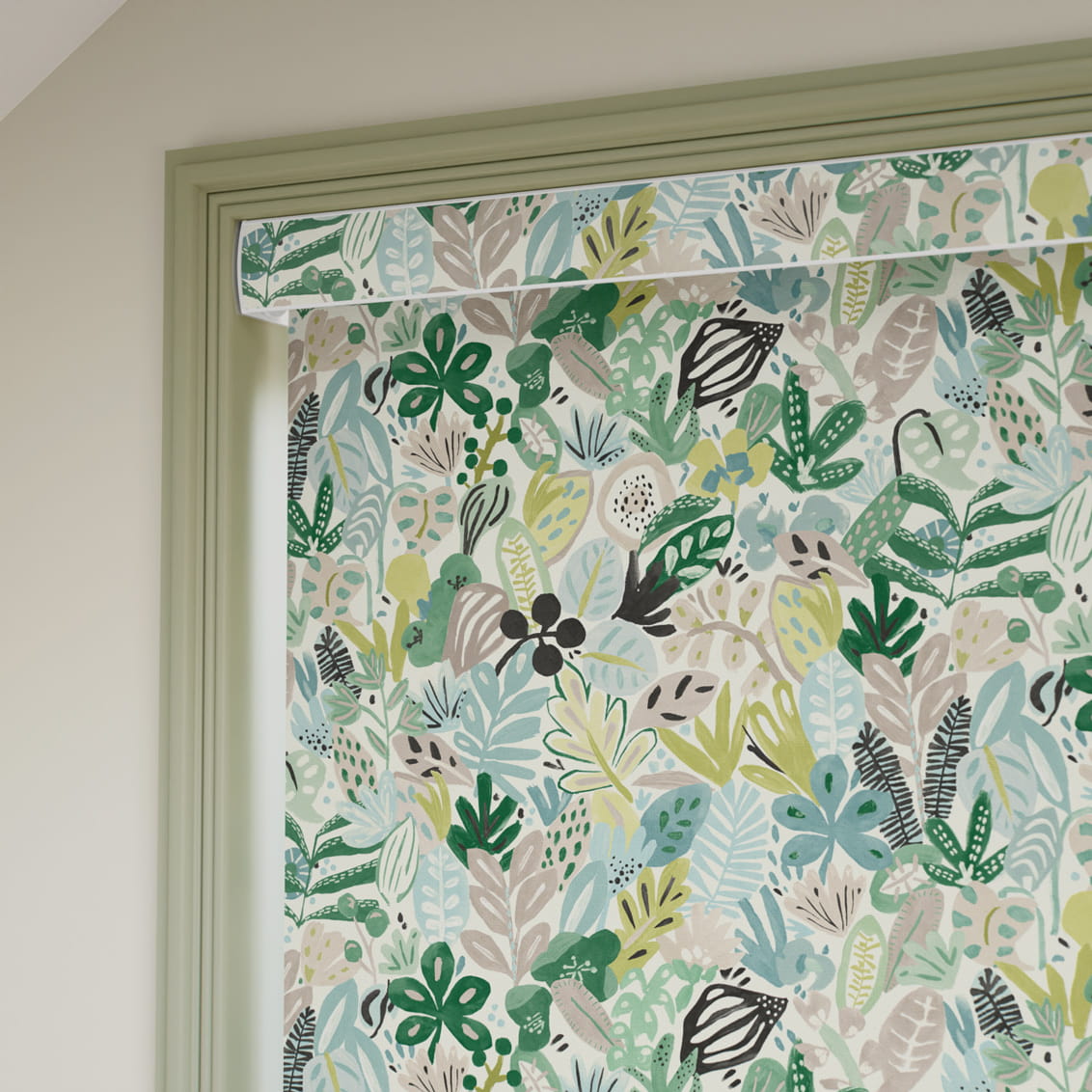 ２Esala Lagoon Roller Blind