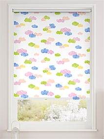 Happy Clouds Blackout Summer Brights ロールスクリーン サムネイル写真
