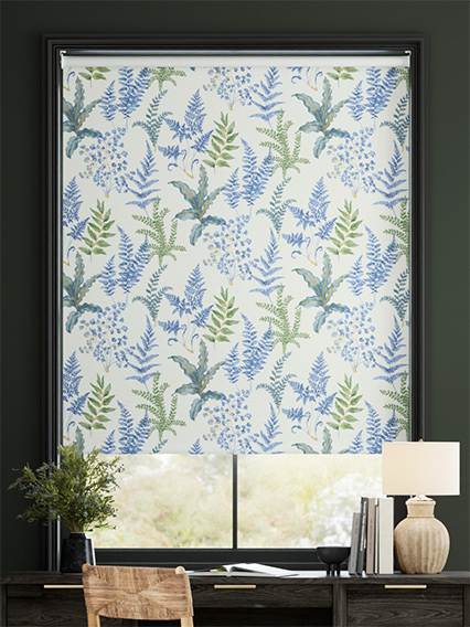 Woodland Fern Blue & Green ロールスクリーン サムネイル写真